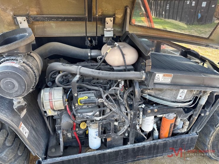 2018-jlg-g5-18a-image-10