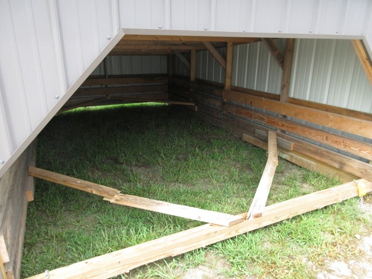 new-calf-hut-image-2