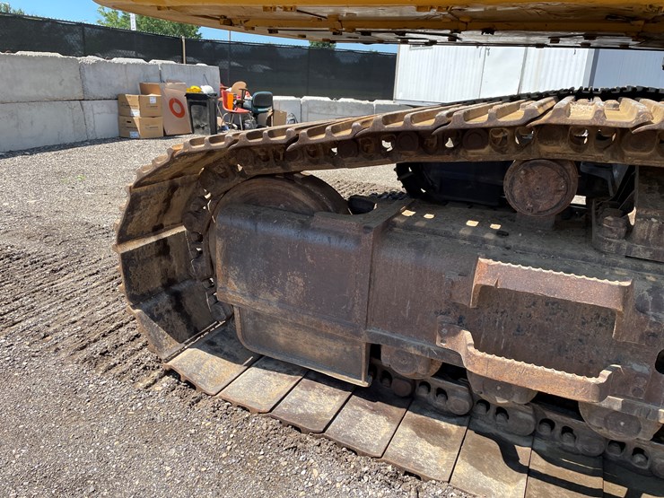 caterpillar-345c-image-16