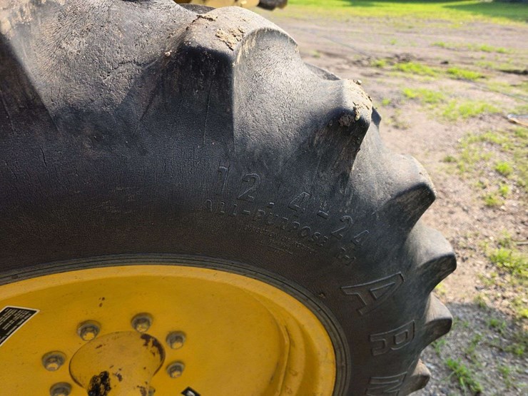 new-holland-tr87-image-10