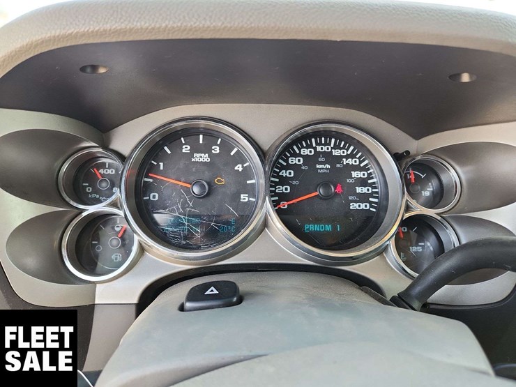 2012-chevrolet-silverado-3500hd-image-9