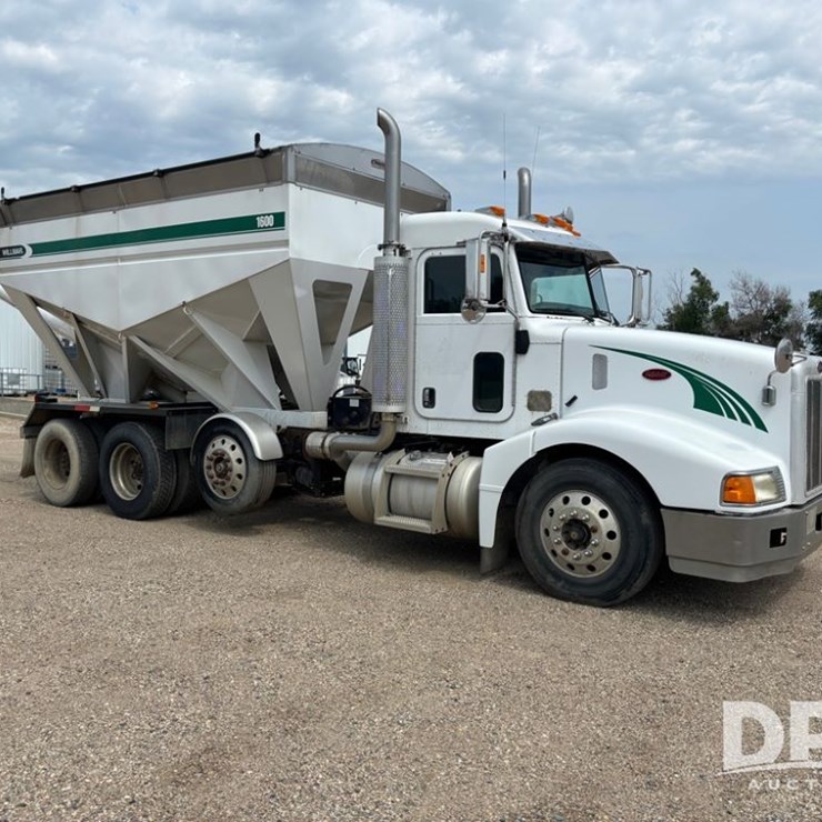 2005 PETERBILT 385