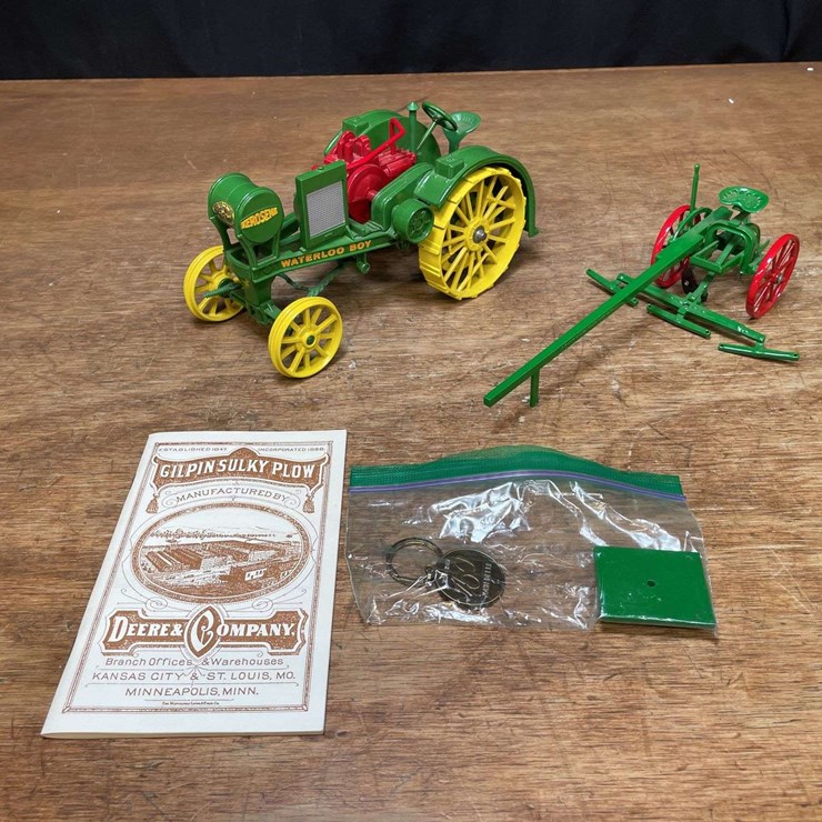 JOHN DEERE 16