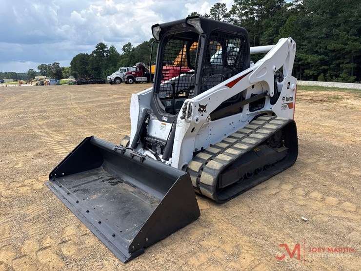 2022-bobcat-t770-image-6