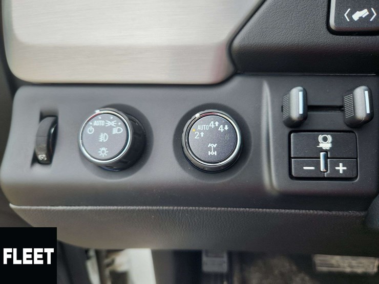 2018-gmc-yukon-slt-image-12