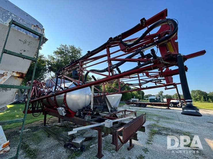 2014-case-ih-610-image-5