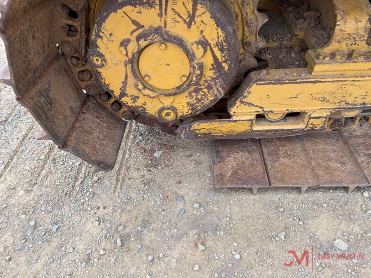 2005-caterpillar-d4g-lgp-image-10