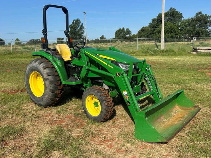 2019-john-deere-4044m-image-3