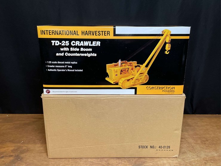 1/25-ih-td-25-crawler-w/side-boom-nib-1st-gear-image-8