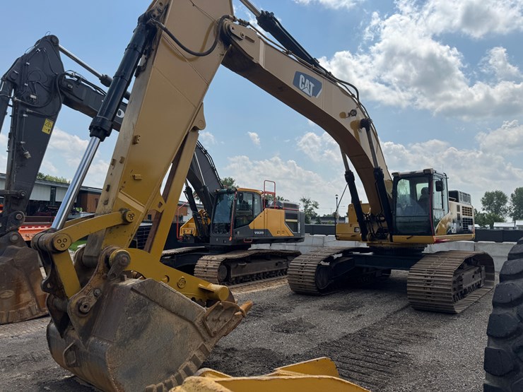 caterpillar-345c-image-1