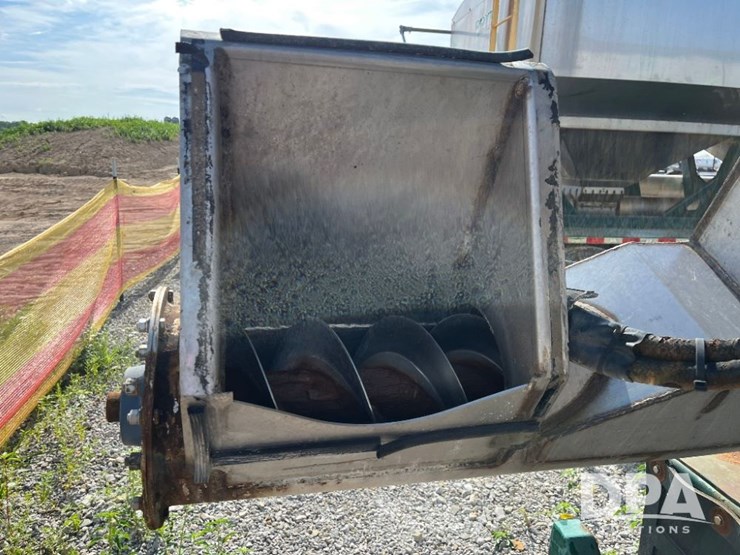 2013-b-b-dry-tender-trailer-(jn2474,-unit-00038)-image-38
