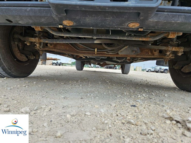 2008-ford-cargo-image-34