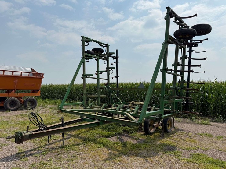 john-deere-1610-image-1