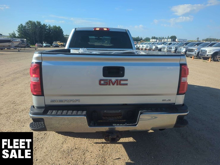 2018-gmc-sierra-2500hd-image-18