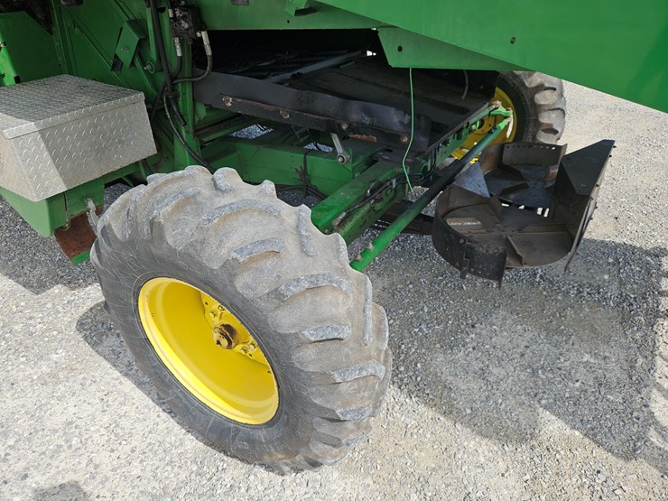 1996-john-deere-9600-image-18