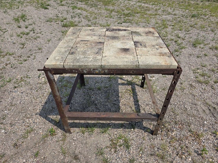 welding-table,-28”-x-33”-on-heavy-duty-stand-image-1
