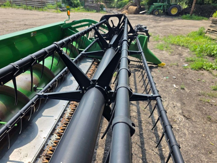 john-deere-630f-image-22