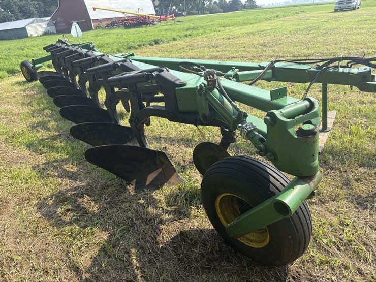john-deere-3710-image-3
