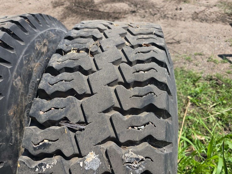 (4)-15-22.5-goodyear-traction-road-lug-tires-image-6