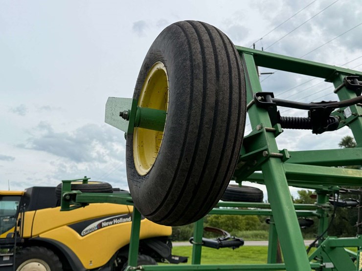 john-deere-680-image-24
