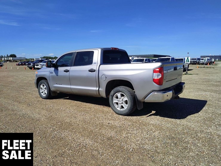 2016-toyota-tundra-image-3