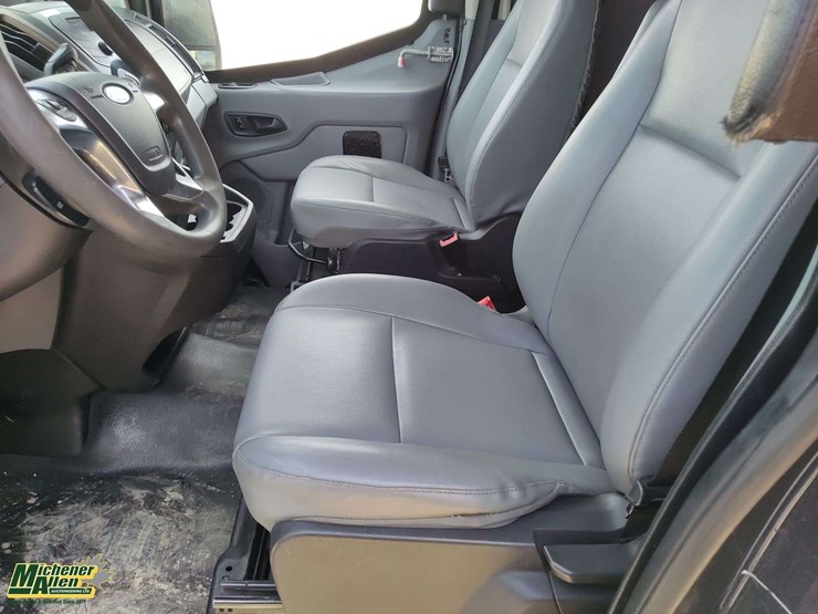 2017-ford-transit-image-21