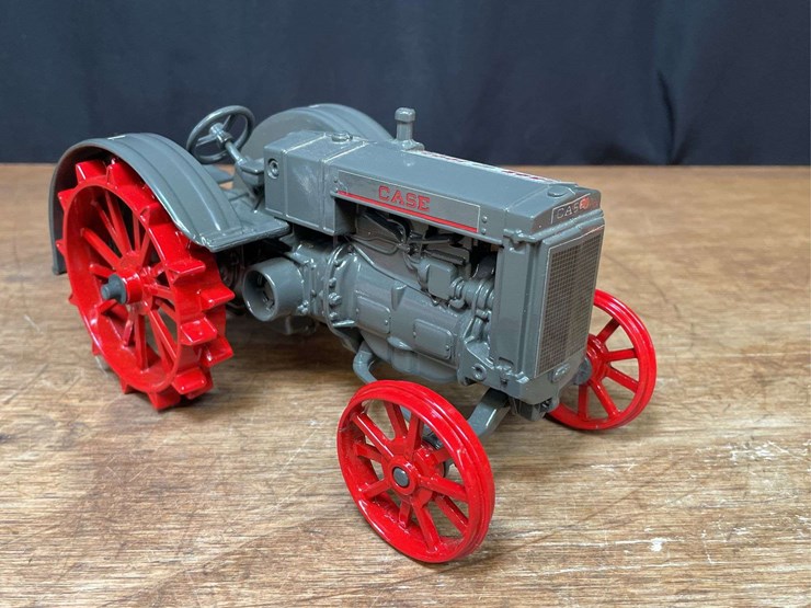 1/16-case-l-1992-wisconsin-state-fair-nib-ertl-image-10