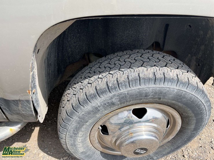 2008-chevrolet-silverado-3500hd-image-15