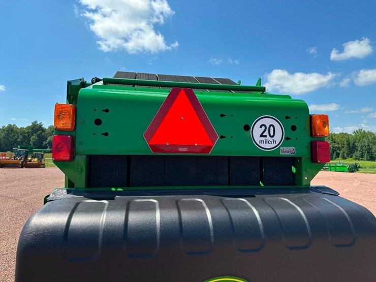2022-john-deere-450e-image-28