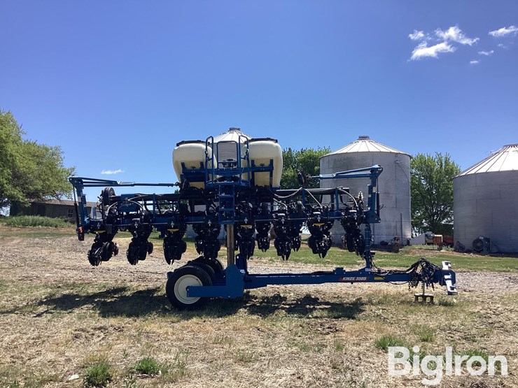 2023-kinze-3505-image-4