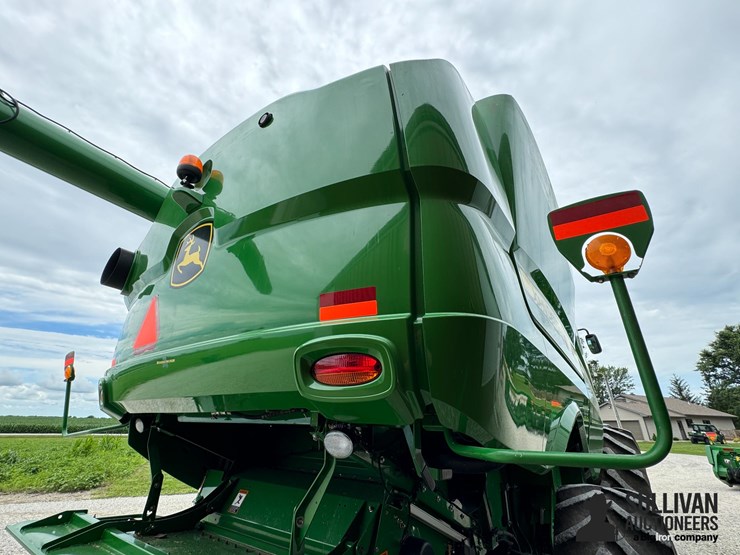 2014-john-deere-s650-image-17