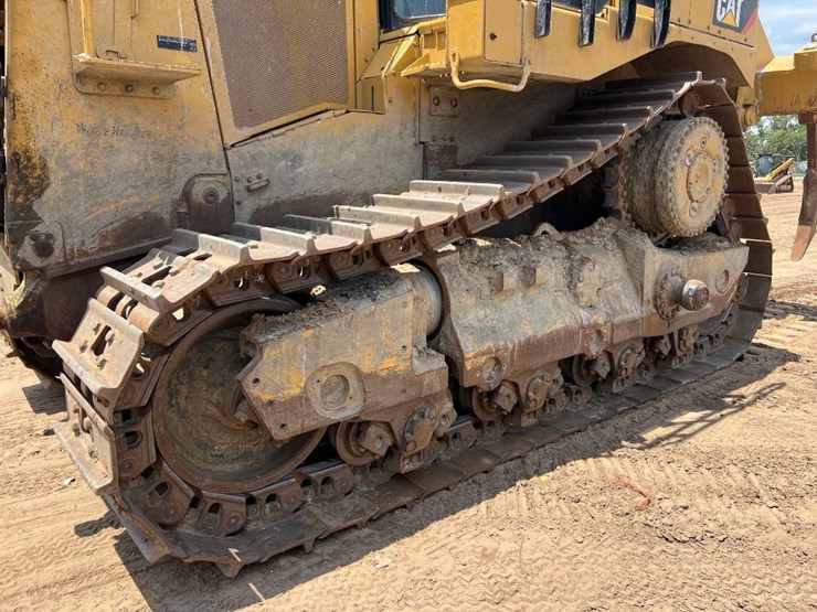 2015-caterpillar-d9t-image-9