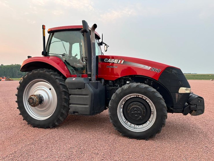 2012-case-ih-magnum-260-image-3