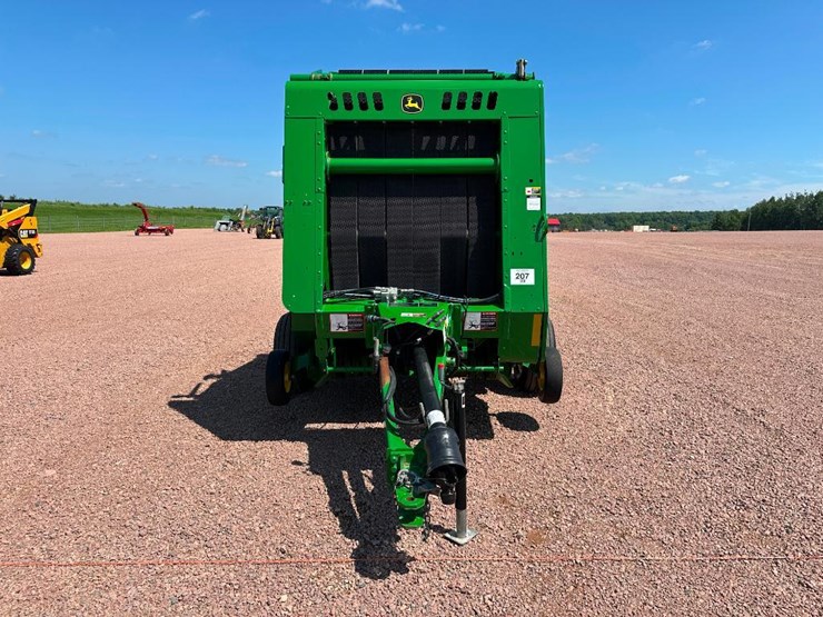 2022-john-deere-450e-image-2