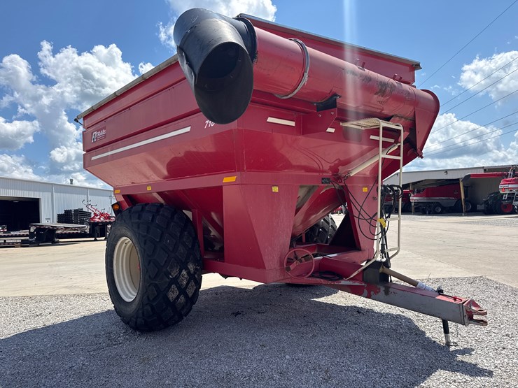 #1083-•-ez-trail-718-grain-cart-(experimental)-image-7