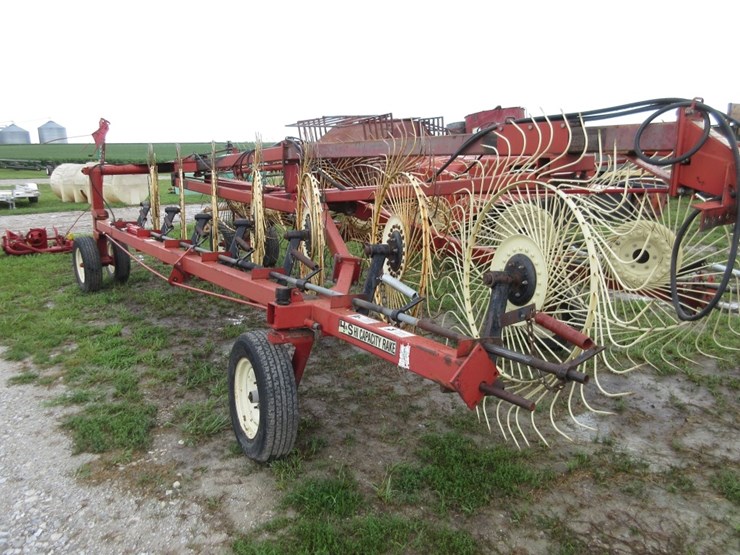 h-&-s-high-capacity-hayrake-image-2