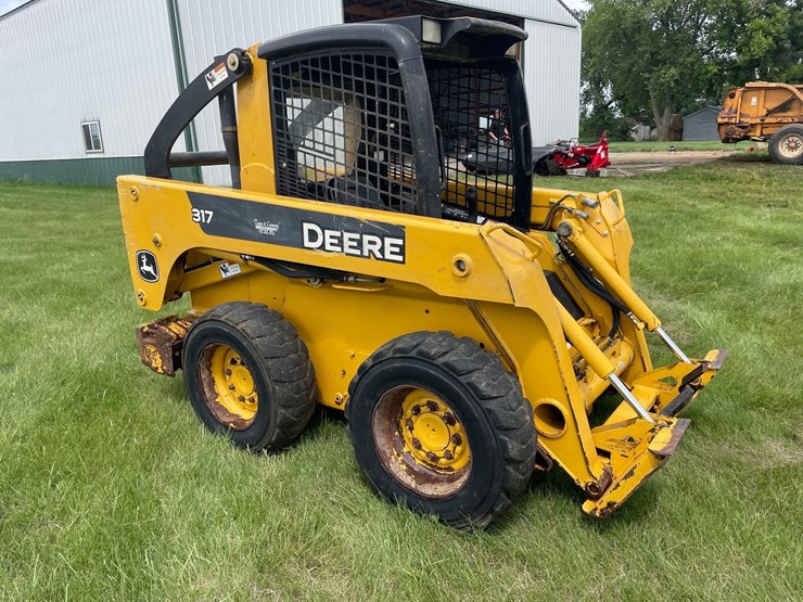 2006-john-deere-317-image-2