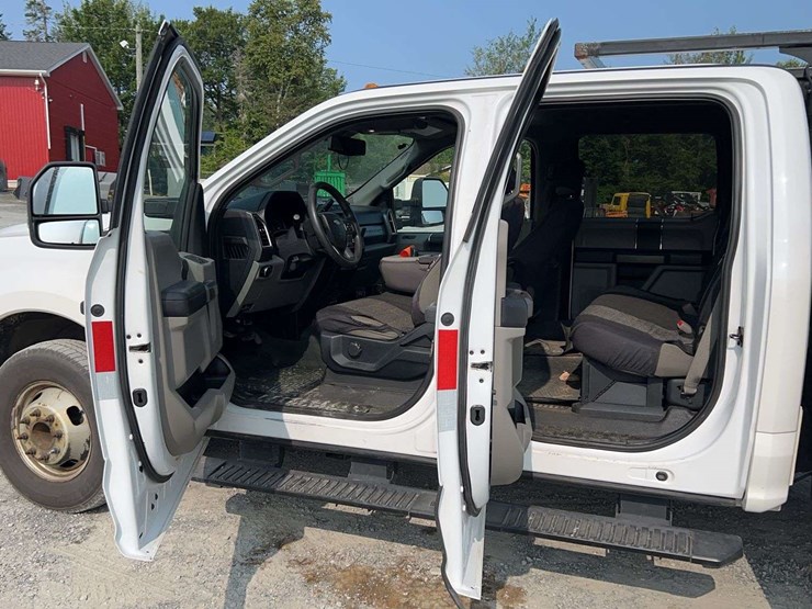 2017-ford-f350-image-13