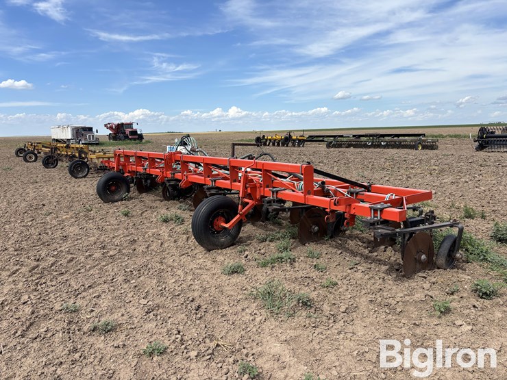 shop-built-fertilizer-side-dressing-bar-image-1