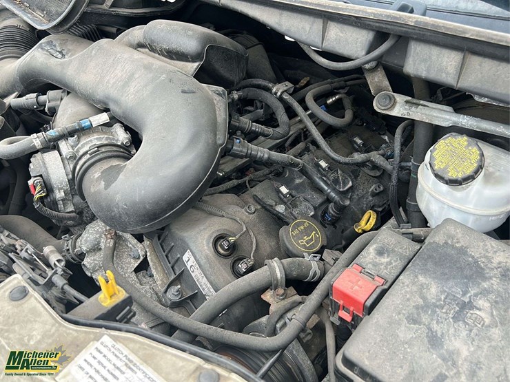 2019-ford-transit-image-25