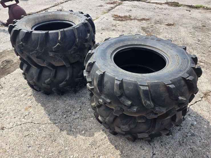 (4)-atv-tires,-2-–-at28x11-12-and-2-–-at28x9-12,-itp-brand,-all-hold-air,-buying-all-for-one-money-image-2