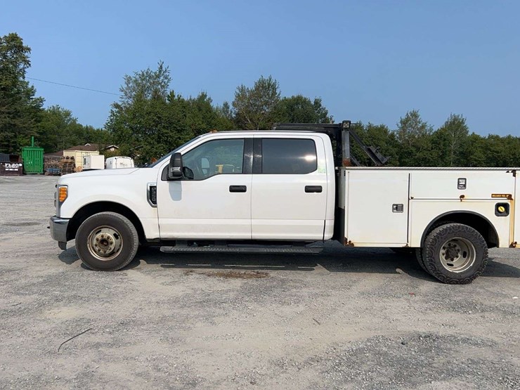 2017-ford-f350-image-2