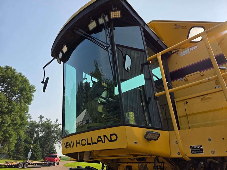 new-holland-tr87-image-35