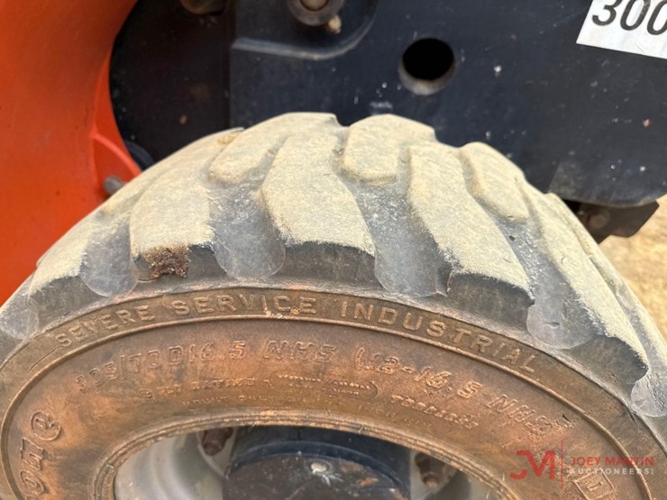 2018-jlg-g5-18a-image-10