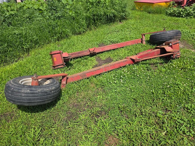 (2)-lift-assist-arms-with-9.5l-14-tires-and-cylinders,-off-no-till-drill,-buying-both-for-one-money-image-2