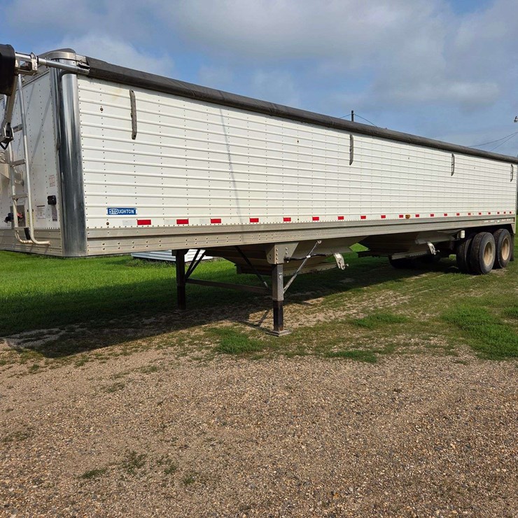 2013 STOUGHTON TRAILER