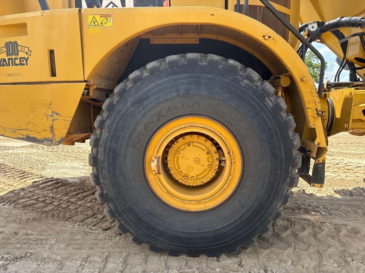 caterpillar-740b-image-10