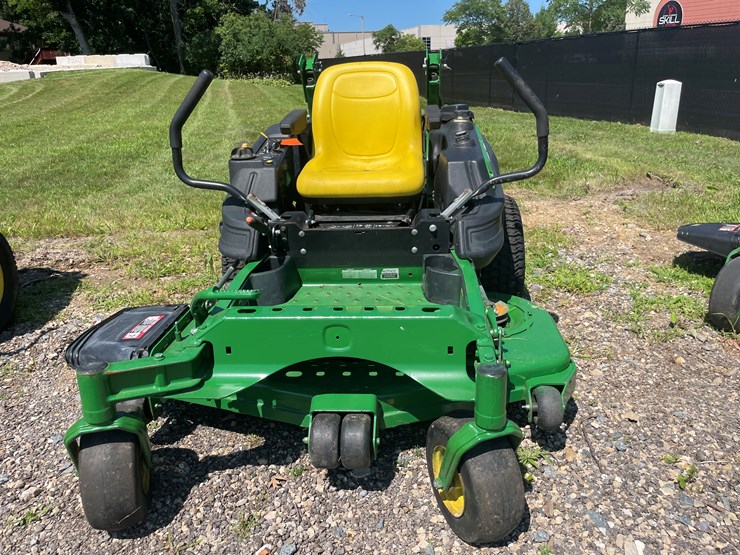2020-john-deere-2020-image-2