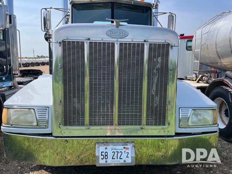 1993-peterbilt-377-image-18