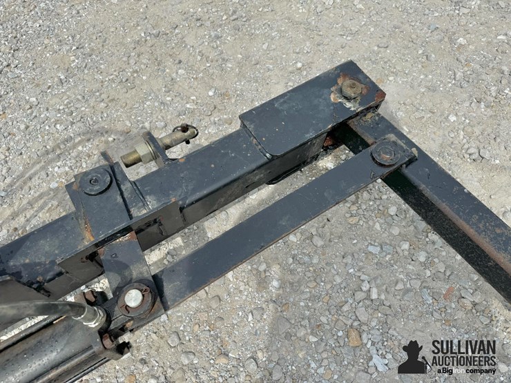 3-pt-bale-unroller-image-12